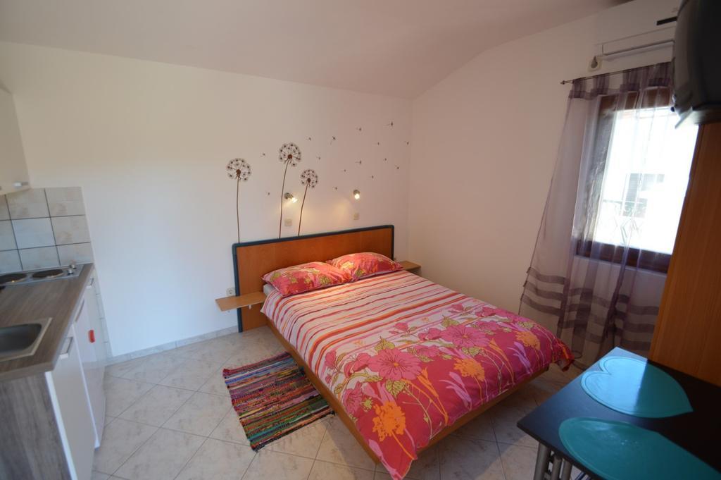 Apartments Goga Mali Losinj Exterior photo