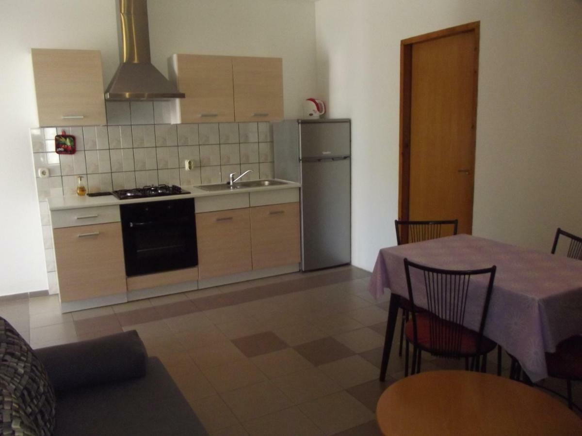 Apartments Goga Mali Losinj Exterior photo