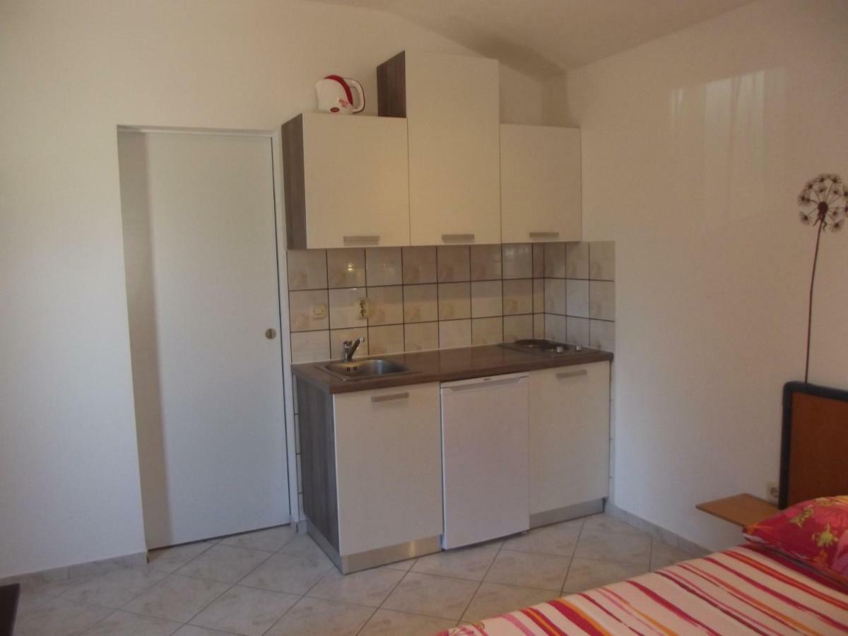 Apartments Goga Mali Losinj Exterior photo