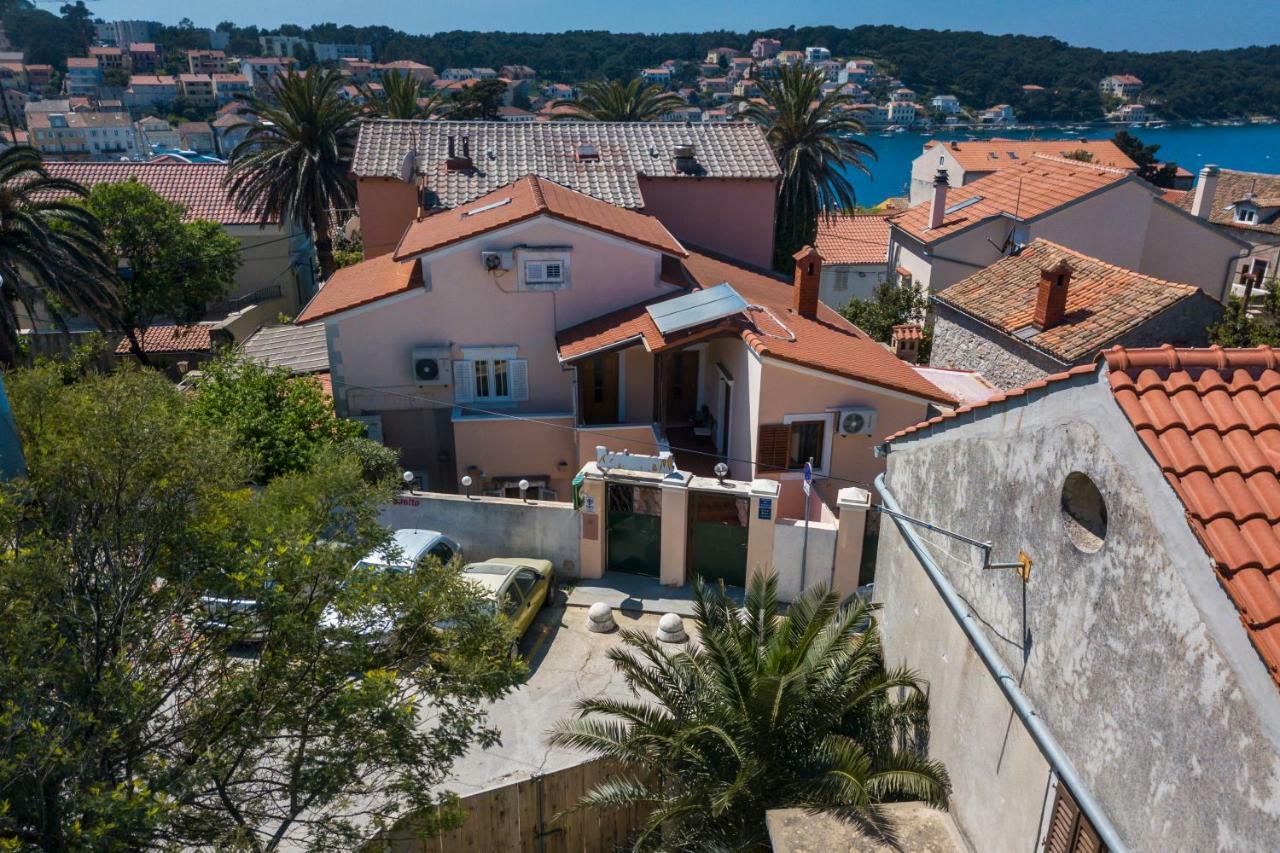 Apartments Goga Mali Losinj Exterior photo