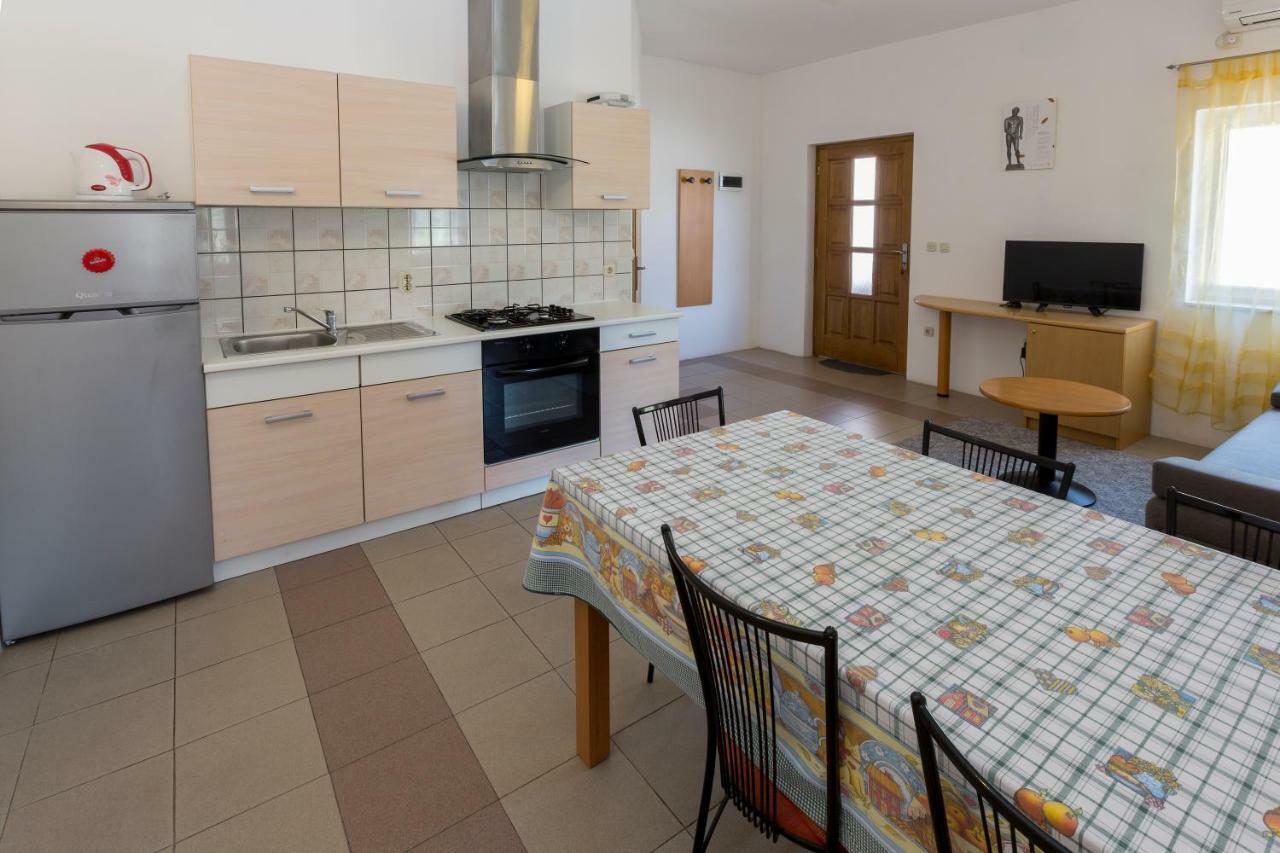 Apartments Goga Mali Losinj Exterior photo