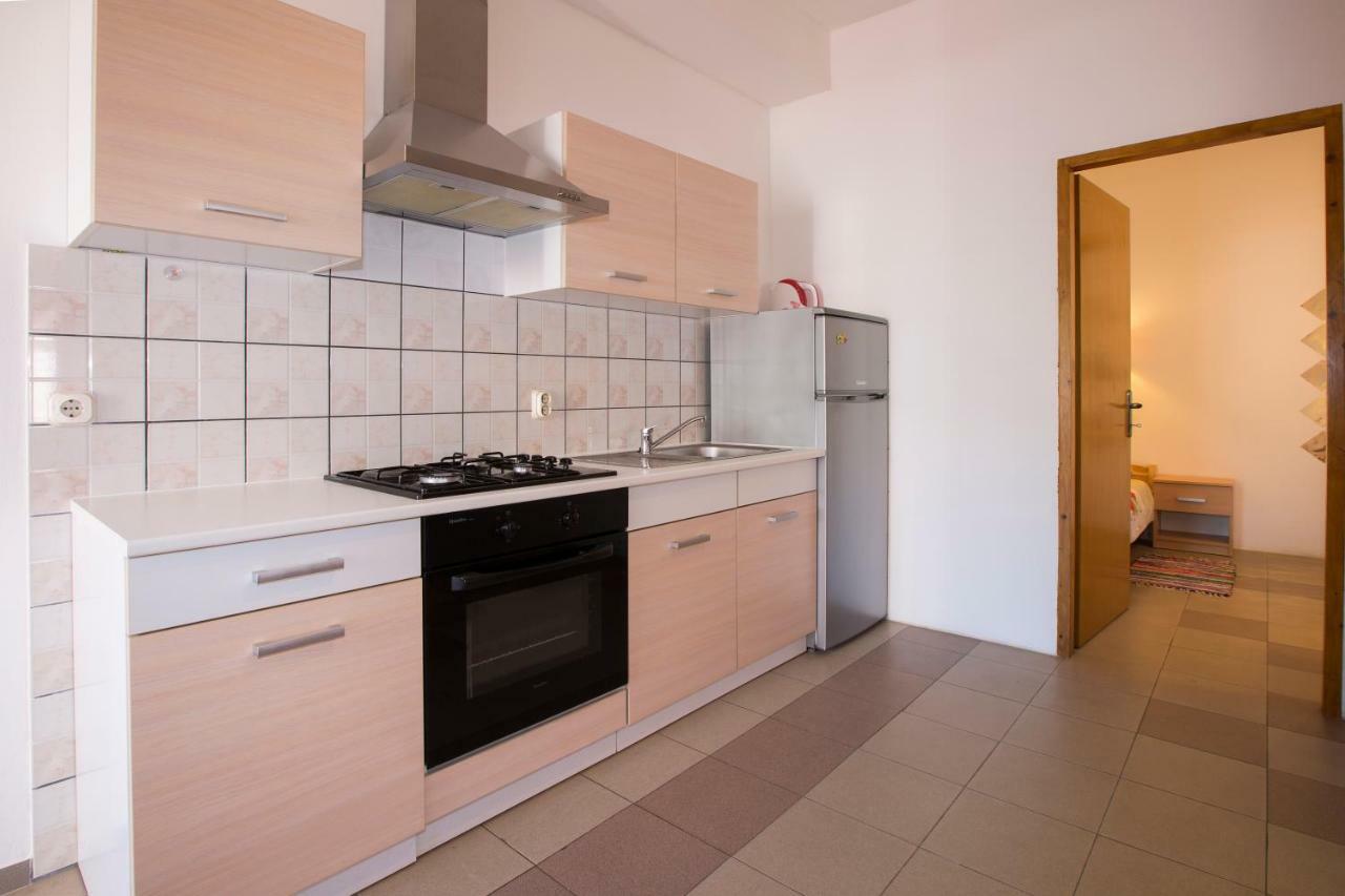 Apartments Goga Mali Losinj Exterior photo